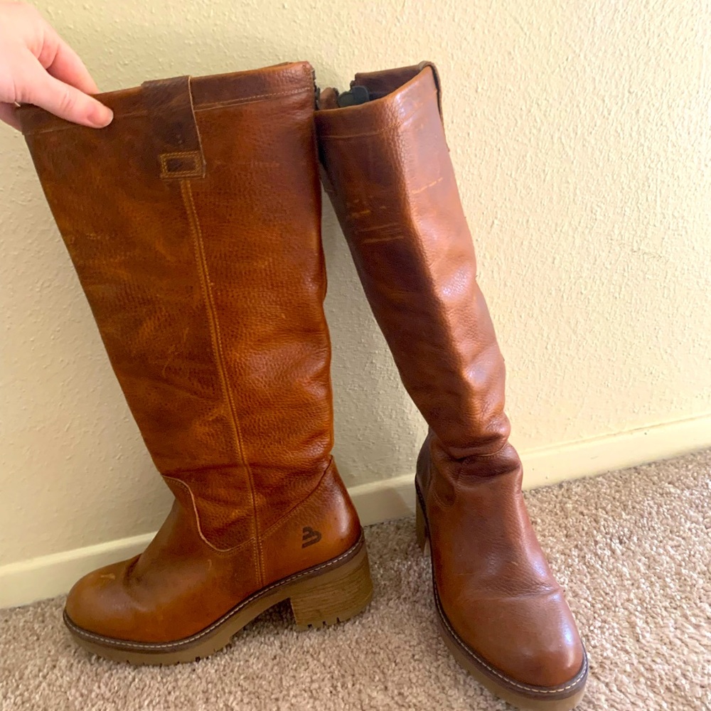 Bull Boxer Jillian boot size 9